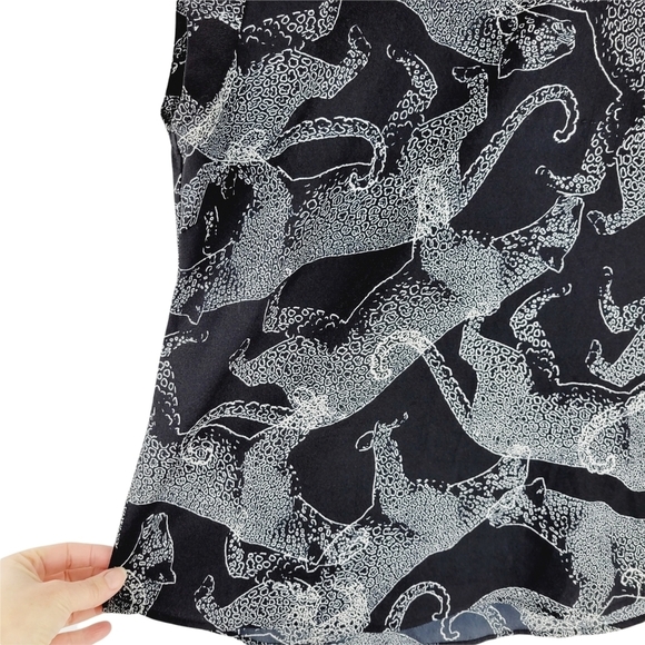 ❤️ The Limited black-and-white leopard print top size small - Picture 5 of 9